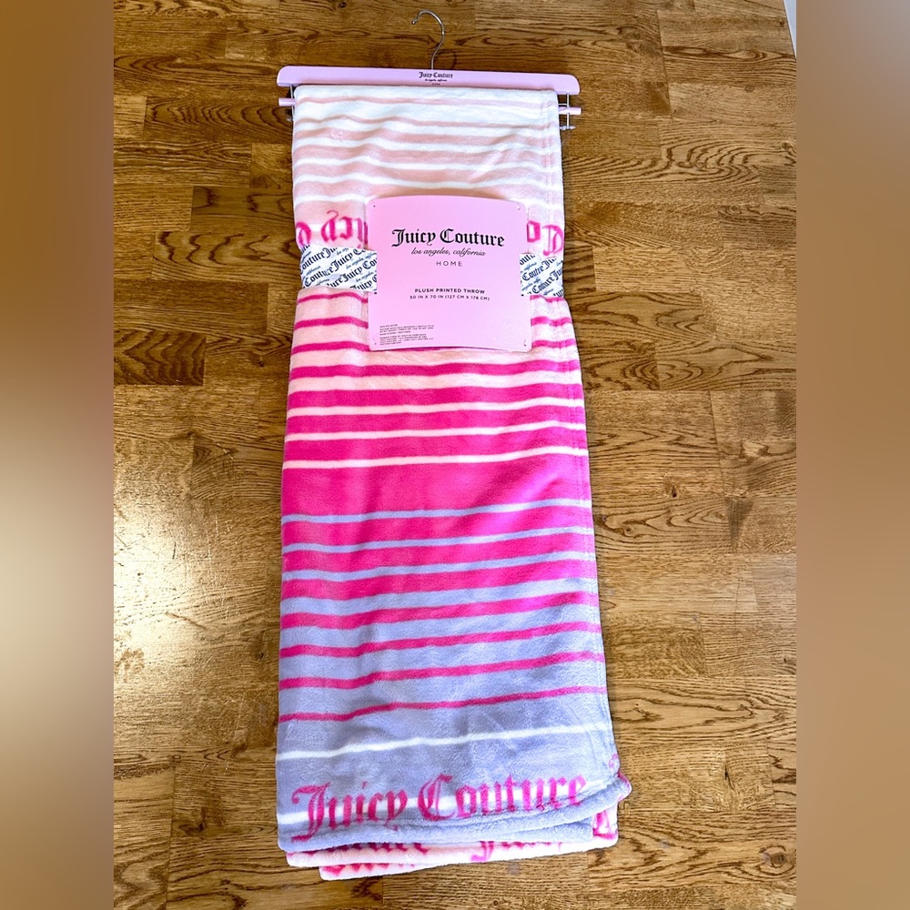 NWT Y2K Juicy Couture Stripe Print Plush Printed Throw Blanket